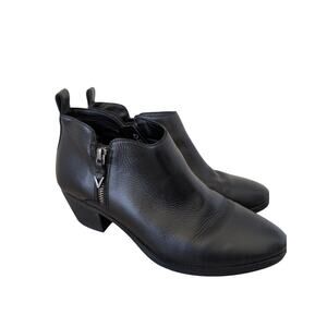 Vionic Cecily Waterproof Leather Ankle Boots size 9